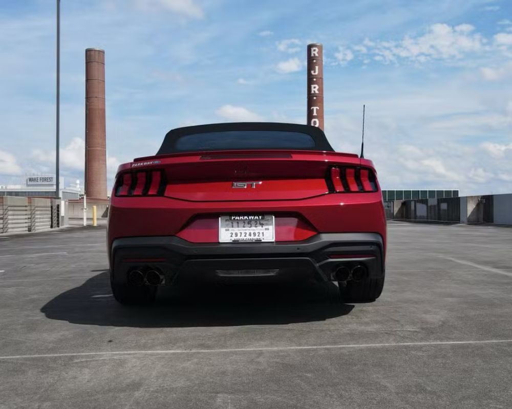 Ford Mustang rental Miami photo 5