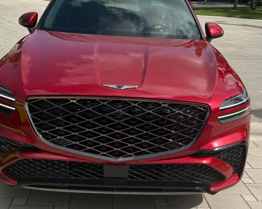 Genesis GV70 rental Miami photo 4