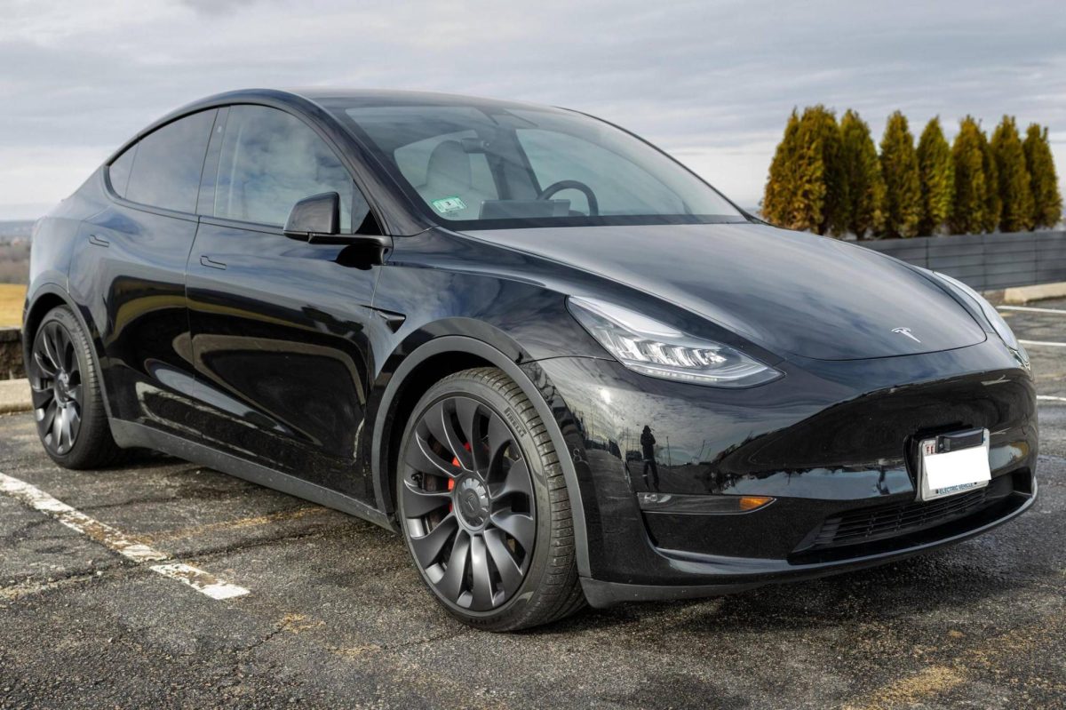 Tesla Model Y rental Miami photo 1