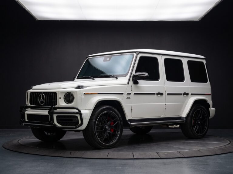White Mercedes-AMG G63 rental in Miami
