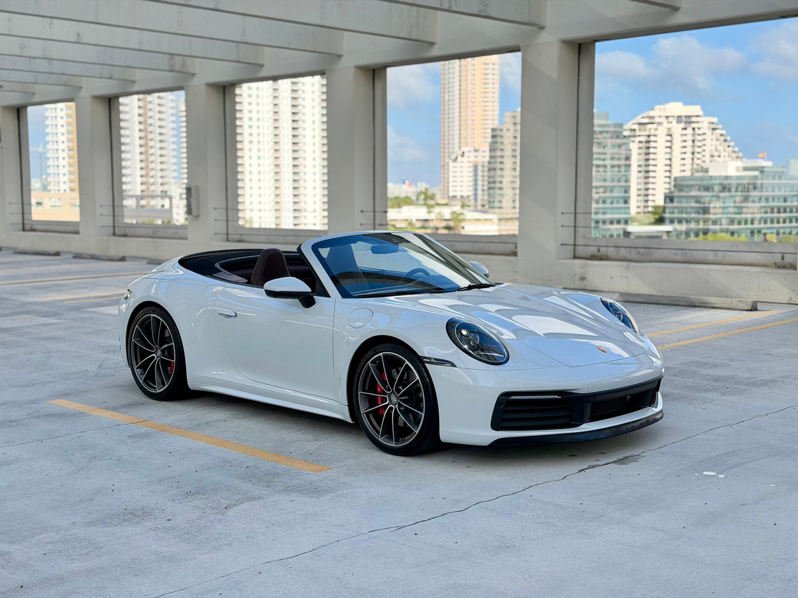 White Porsche 911 Carrera S rental Miami photo 2