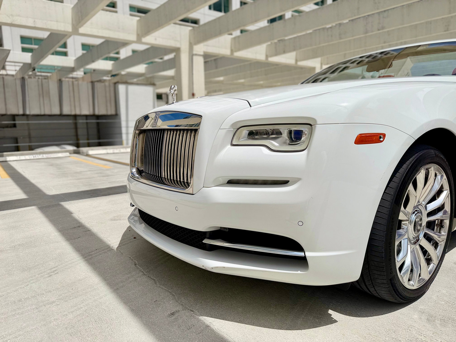 White Rolls-Royce Dawn rental Miami photo 1